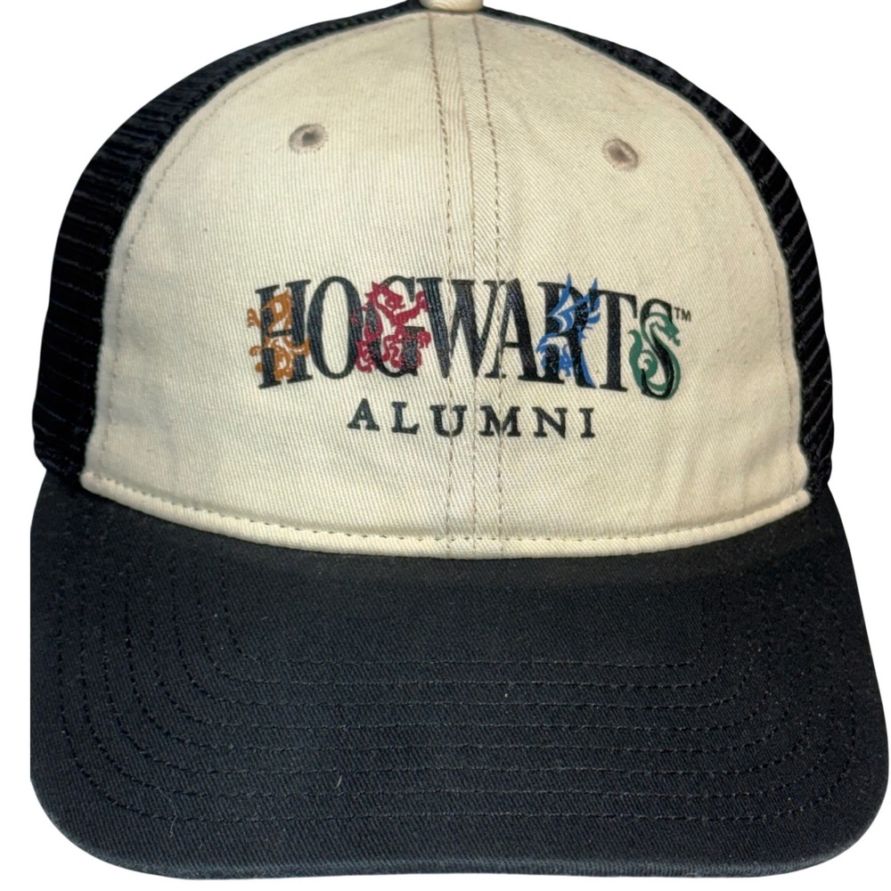 Harry‎ Potter Hogwarts Alumni Trucker Hat OSFM Mesh Snapback Black Cream
